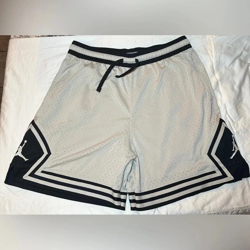 Air Jordan Jumpman Dri Fit Diamond Shorts XXL Tan Khaki Pockets Basketball NWOT